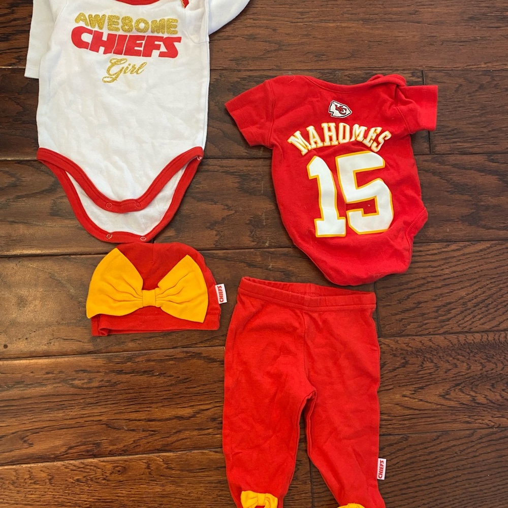 NFL Kansas City Chiefs Red and Yellow Bodysuit Matching Set 0-3M